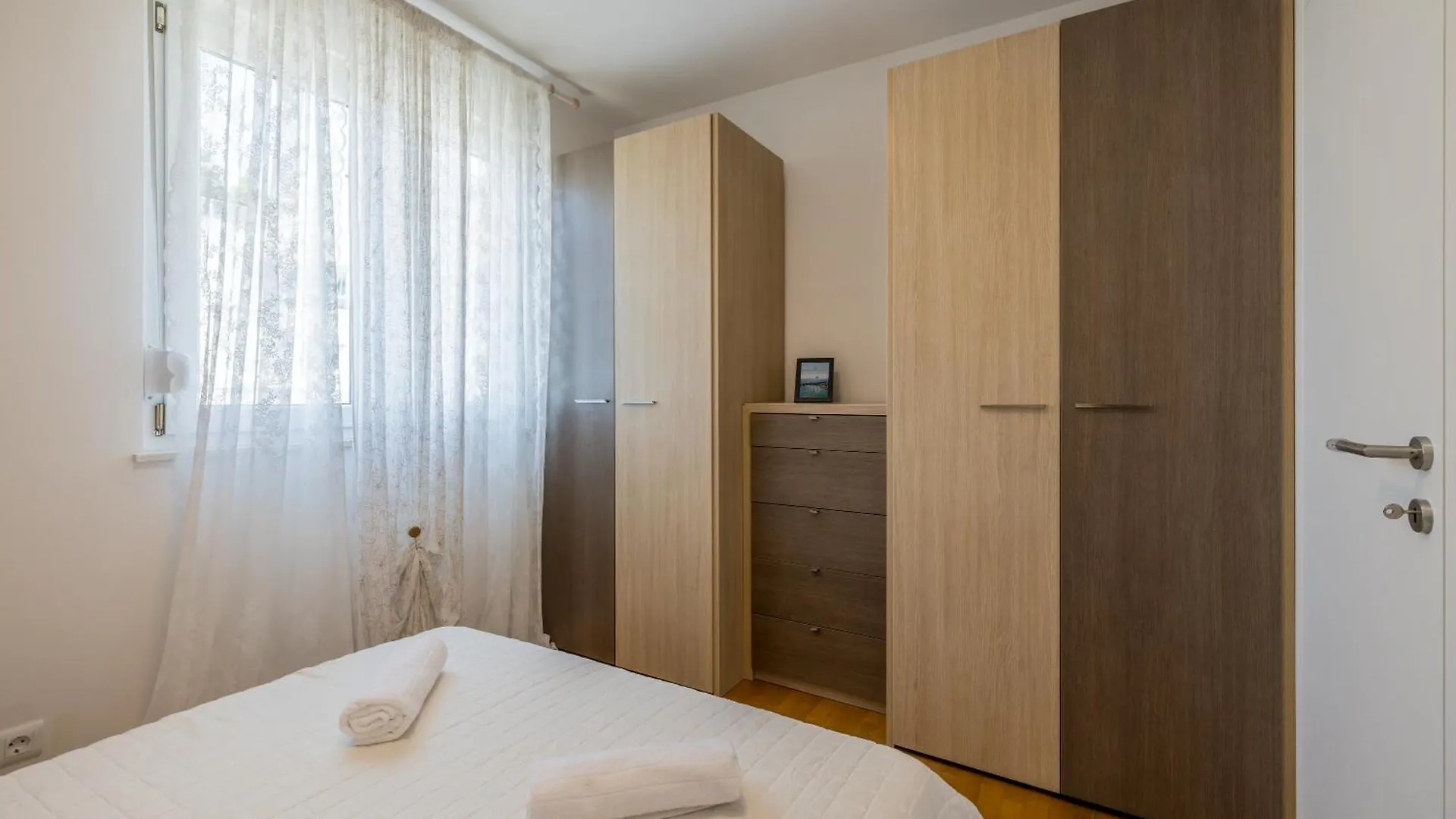 Beachaholic M&G, Luxury Seaside Suites On Znjan Split 0*,  Croatie