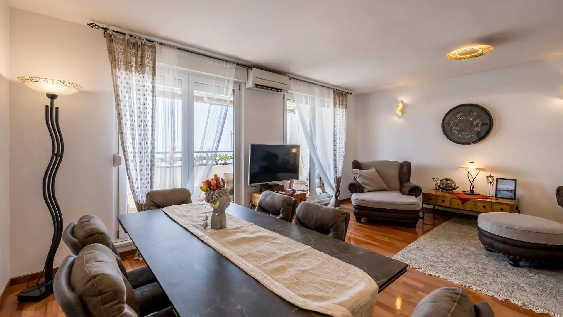 Beachaholic M&G, Luxury Seaside Suites On Znjan Split